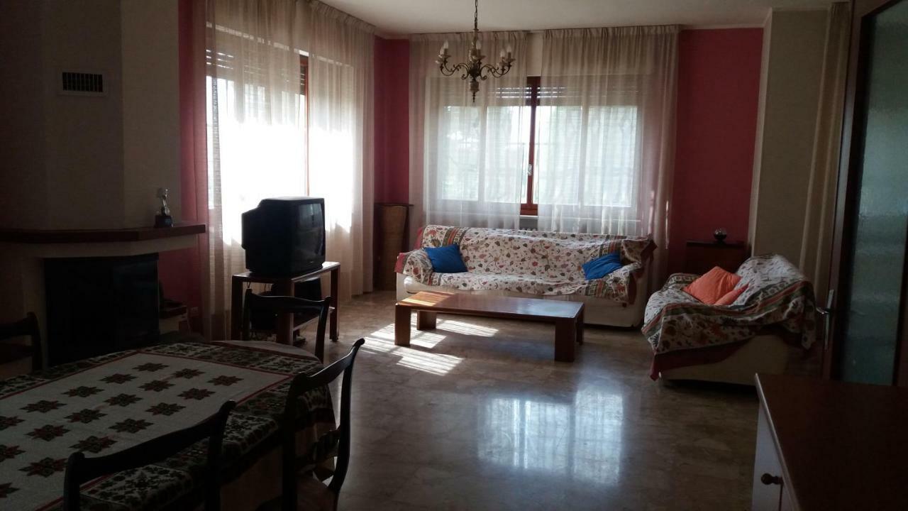 Villa Paulette Bassignana Buitenkant foto
